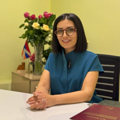 Արև Ղարիբյան