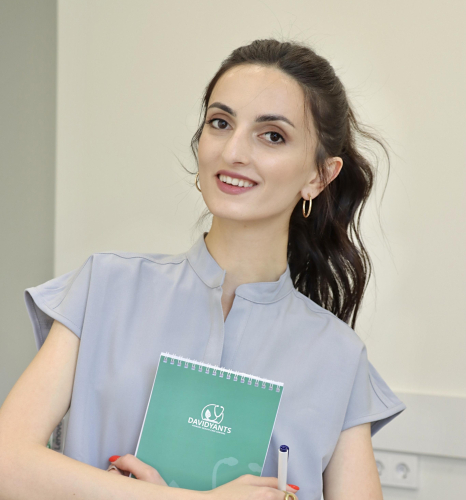 Натела Навасардян